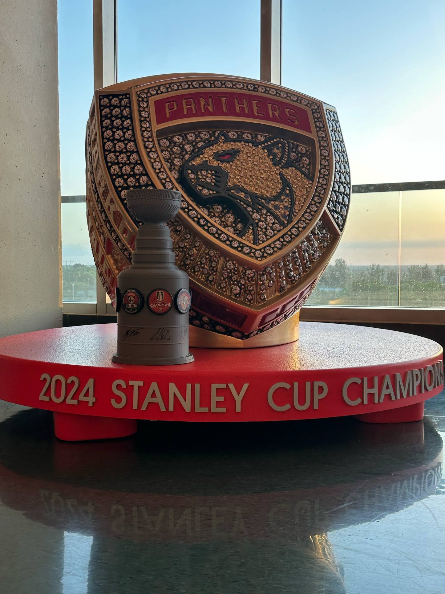 Stanley Cup Replica - Puck Holder