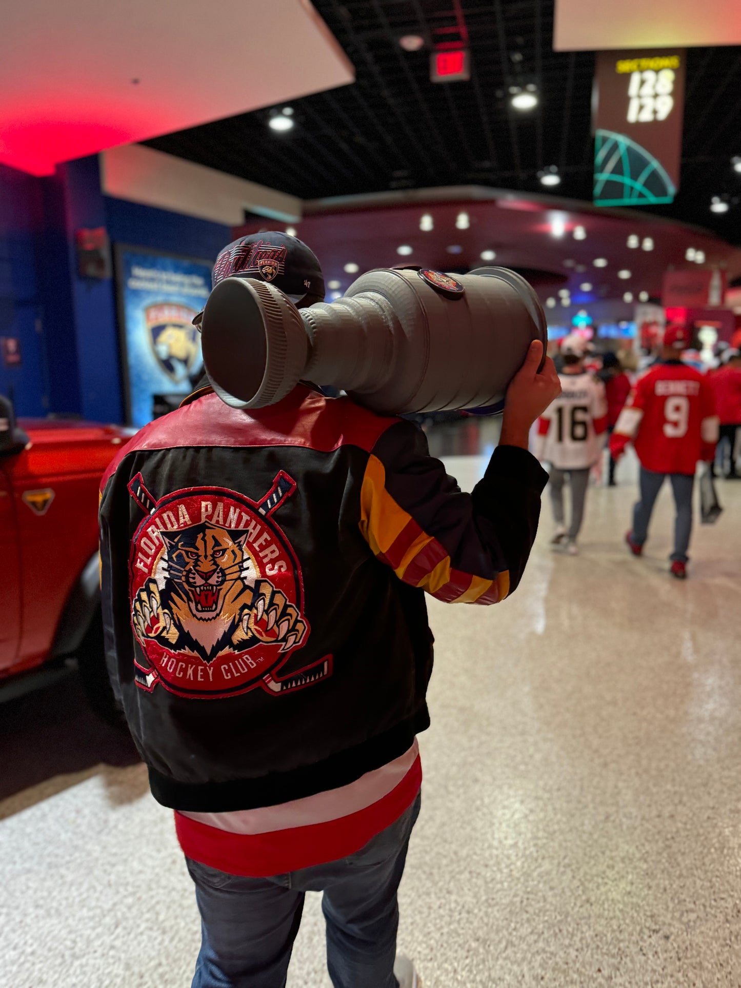 Stanley Cup Replica - Puck Holder